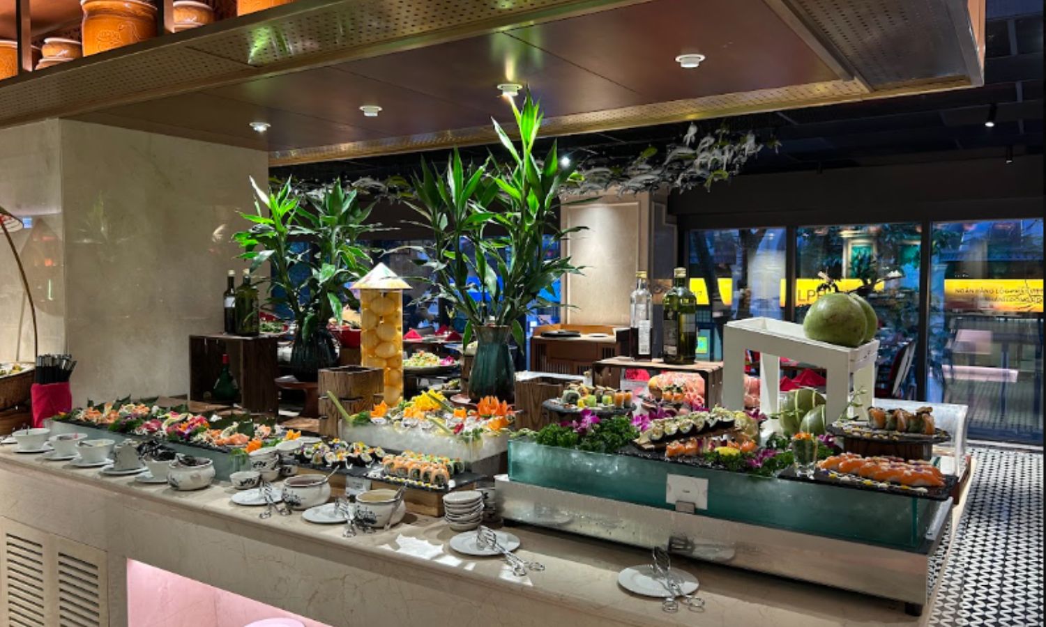 Friday International Buffet - Buffet Ẩm thực quốc tế tối thứ 6 1