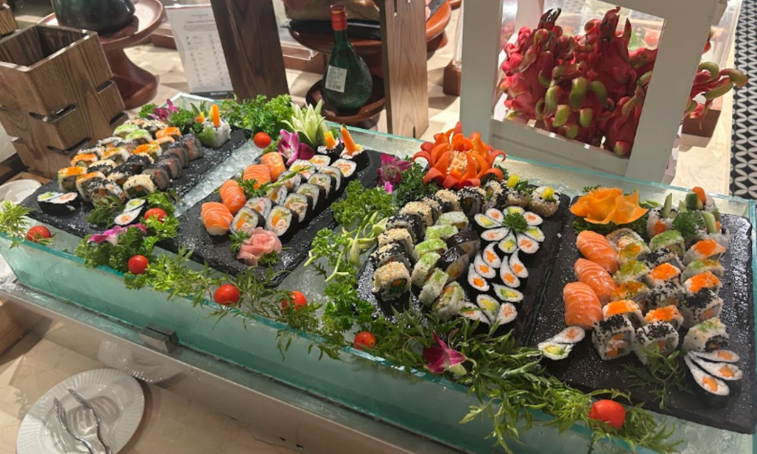Friday International Buffet - Buffet Ẩm thực quốc tế tối thứ 6 3