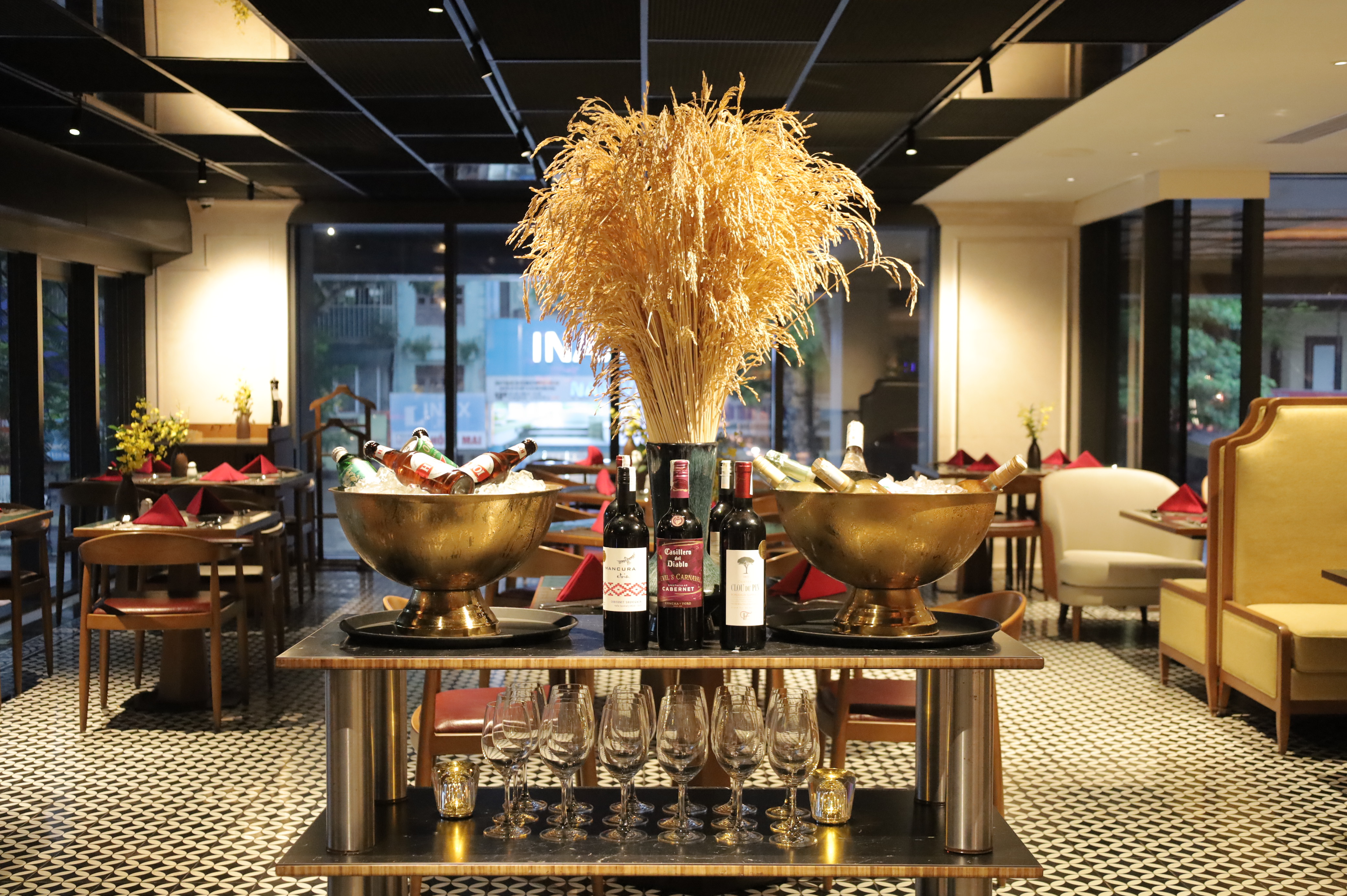 Friday International Buffet - Buffet Ẩm thực quốc tế tối thứ 6 7