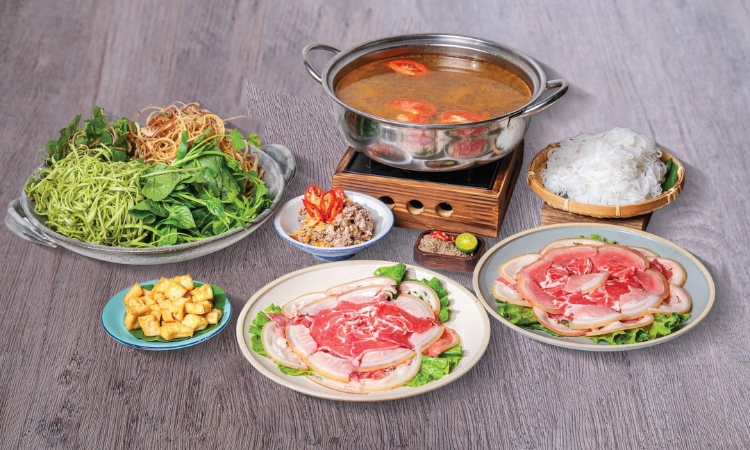 Set Lẩu Cua Đồng Bò Tơ, Giá 395K - Bò Tơ Quán Mộc Nguyễn Thị Thập1