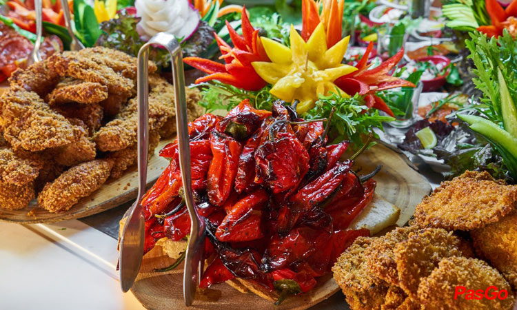 Tặng Bánh Sinh Nhật Size 22cm Giá 280K Với Đoàn Từ 15 Người Lớn - Royal Buffet - Lương Định Của5