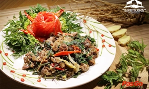 Giảm 10%/bill với bàn từ 8 khách