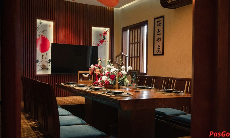 Tặng 1 trong 6 món4