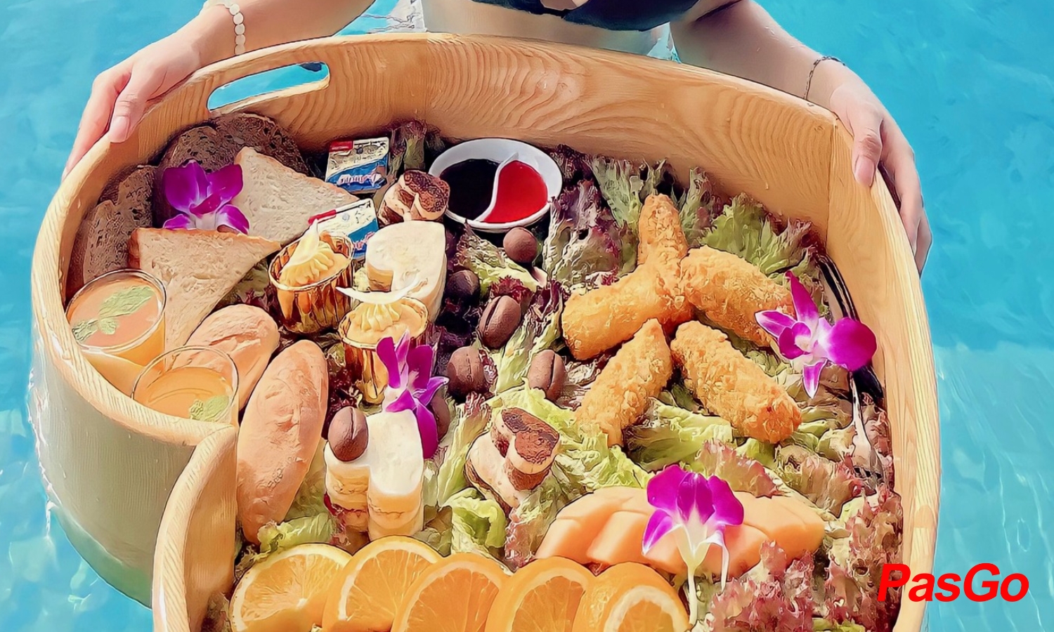 Khay nổi hồ bơi vô cực3