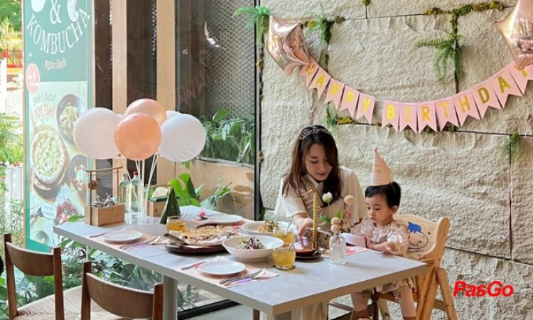 Gói tiệc sinh nhật PREMIUM từ 250K/người7