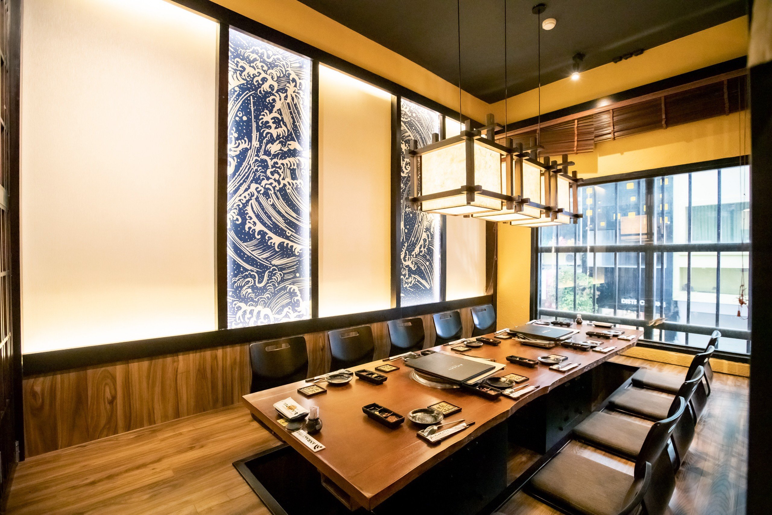 Miễn Phí Sử Dụng Phòng Riêng Lớn - Sức Chứa 8-20 Khách 