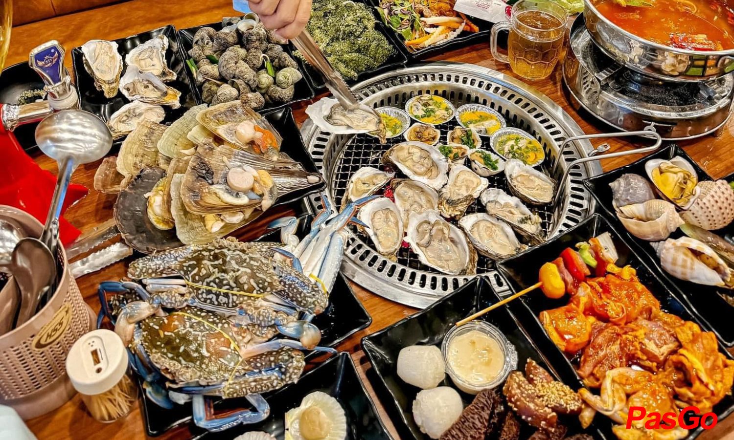 Suất Buffet Hải Sản Lẩu & Nướng, Giá 329K6