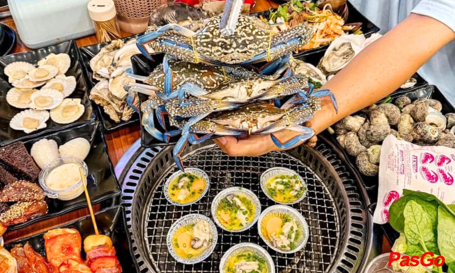 Suất Buffet Hải Sản Lẩu & Nướng, Giá 299K4