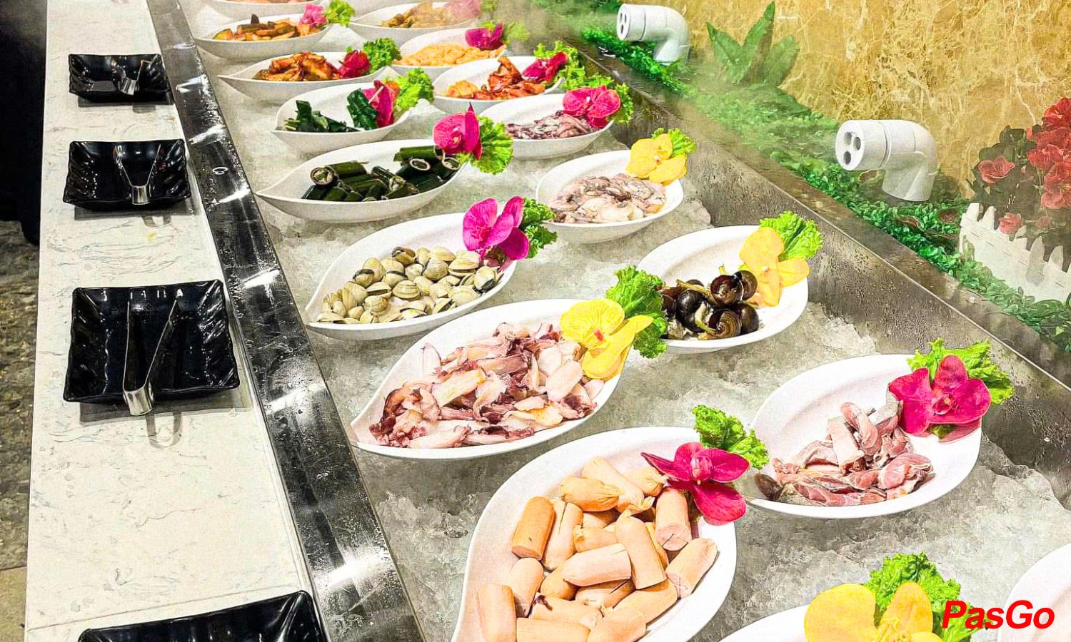 Suất Buffet Hải Sản Lẩu & Nướng, Giá 299K4