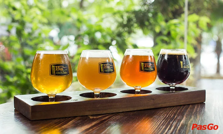 Tặng 1m bia (12 ly) cho đoàn từ 6-11 người lớn1