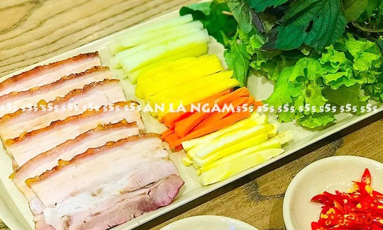 FREE rau nhúng và mỳ tôm6