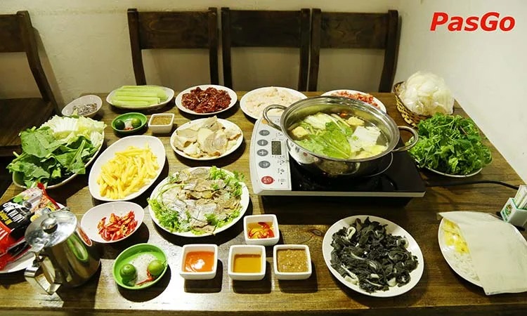 FREE rau nhúng và mỳ tôm8