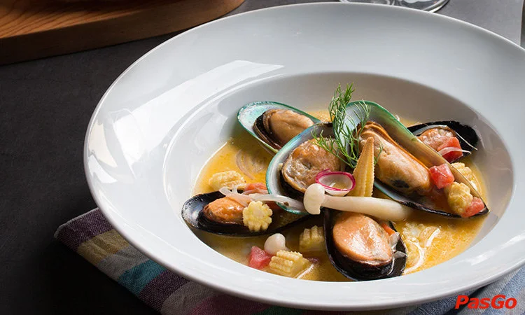 GIẢM 10% cho bàn từ 11 người lớn trở lên4