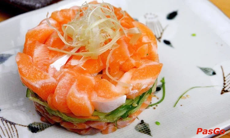 Suất Buffet Kiku, Giá 649K5