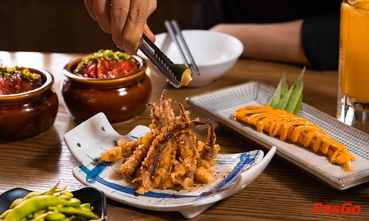 Suất Buffet Robata T2-CN, Giá 299K - Shogun Phạm Ngọc Thạch3