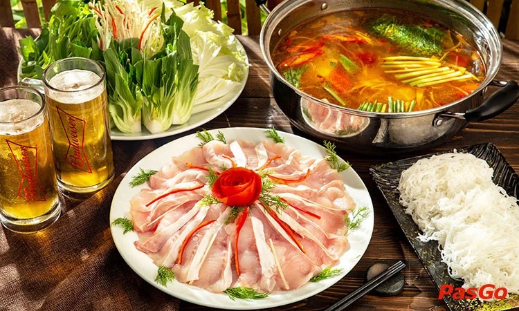 TẶNG loa, mic karaoke và máy chiếu8