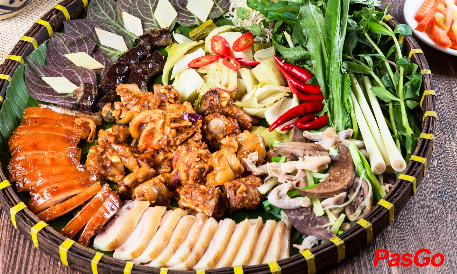 GIẢM 10% thức ăn2