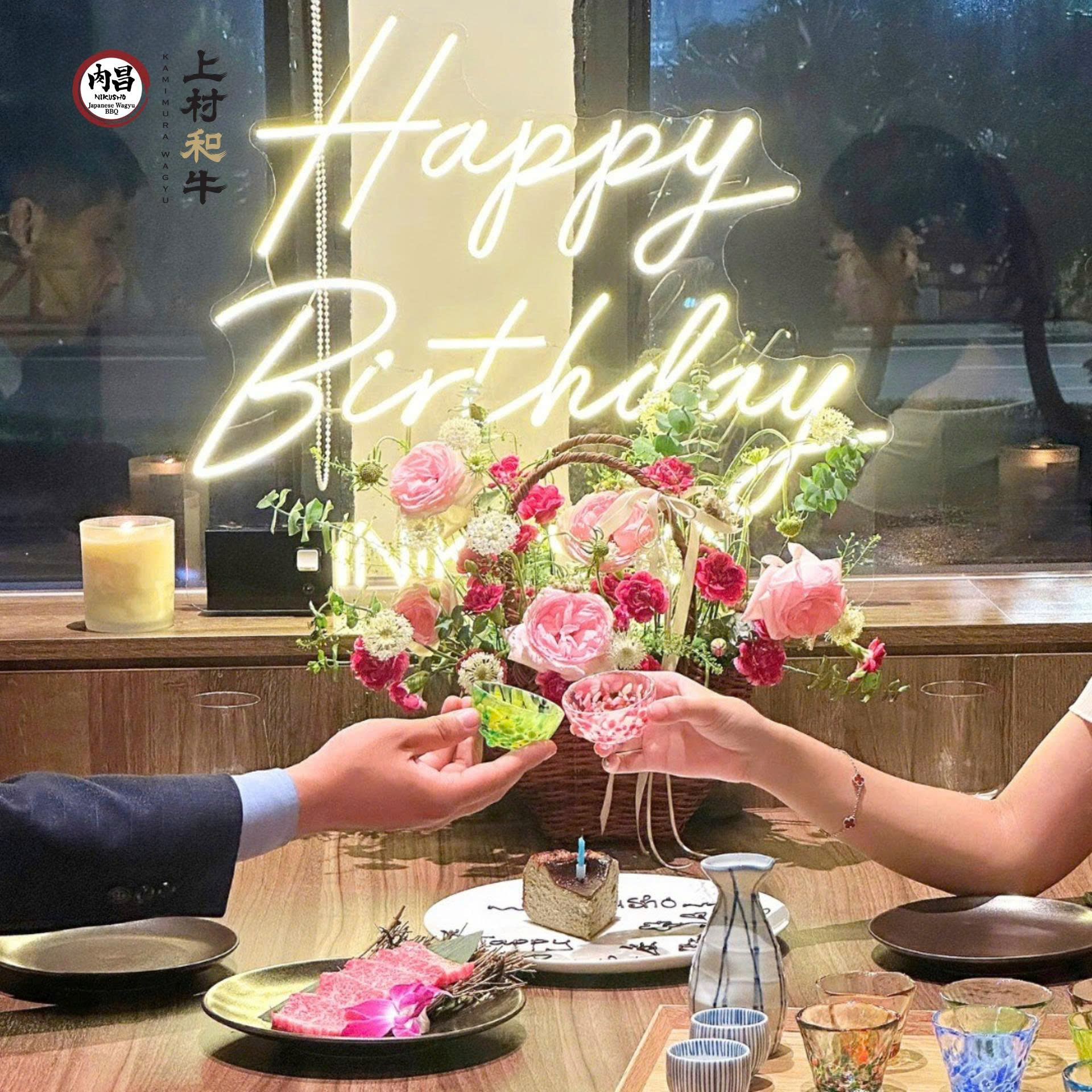 Miễn phí trang trí sinh nhật khi đặt bàn từ 2 người1