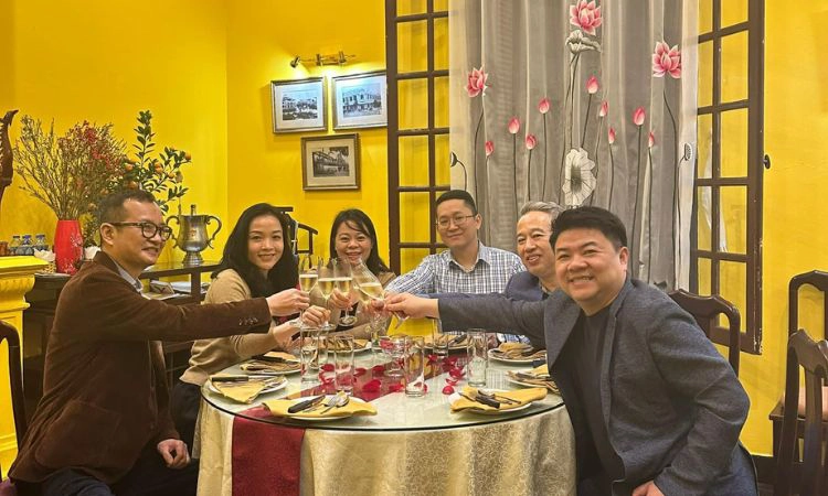 Tặng bánh sinh nhật trị giá 300K3