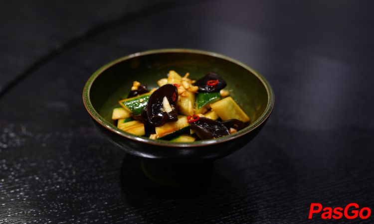 Set Lunch: 490.000++/Set/ 2 Khách Gọi 6 Món9