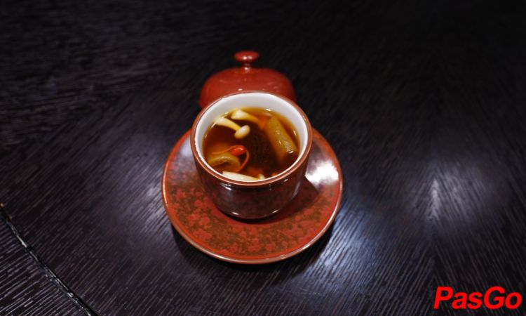 Set Lunch: 490.000++/Set/ 2 Khách Gọi 6 Món8