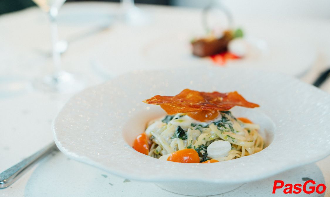 Tặng 1 Ly Rượu Vang Khi Dùng Set Tiệc Tối2