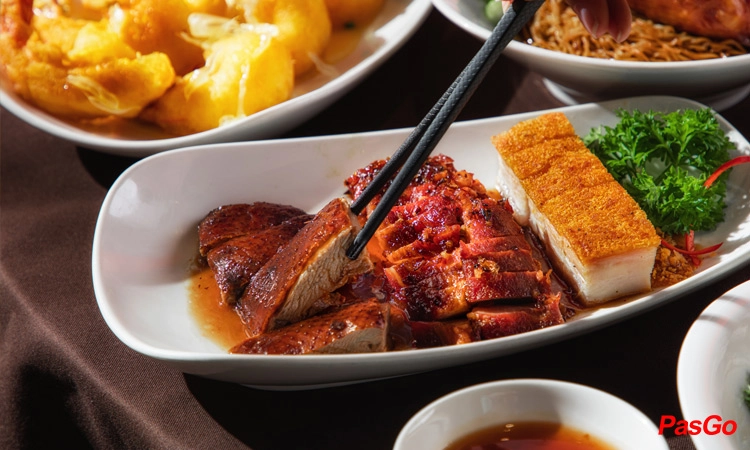 Suất Buffet Trưa T2-T6, Giá 499K4