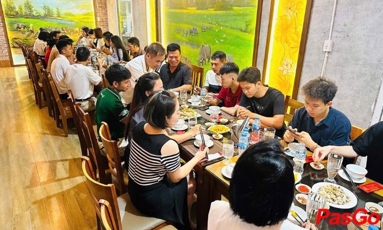 Tặng 1 Món Bất Kì Cho Đoàn Khách Từ 3 Bàn Trở Lên3
