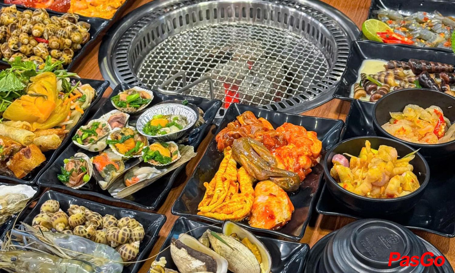 Suất Buffet Hải Sản Lẩu & Nướng, Giá 329K