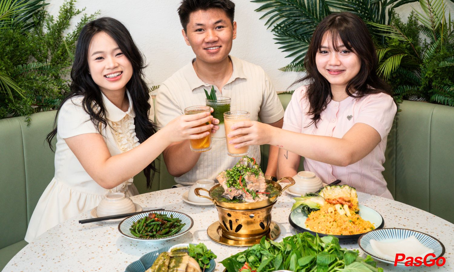 Giảm 10% menu gọi món từ T2->CN, trừ combo1
