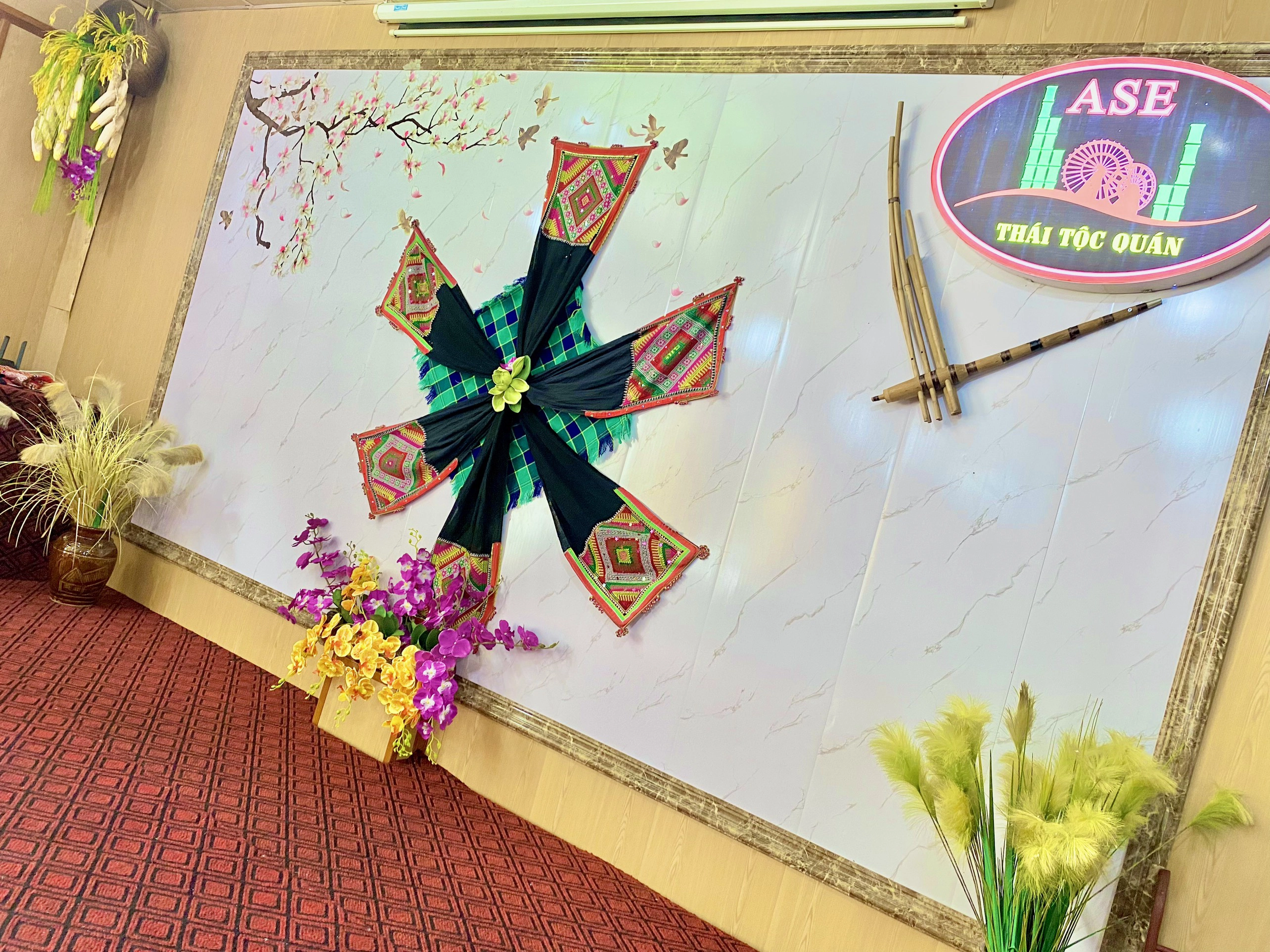 Gói tiệc sinh nhật có Cá quả nướng Thái Tộc quán4