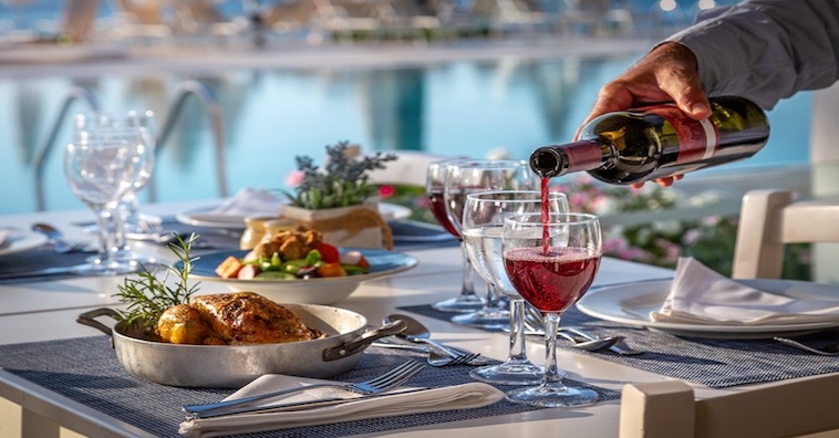 F&B là gì? Hiểu đúng ngành F&B để kinh doanh hiệu quả nhất